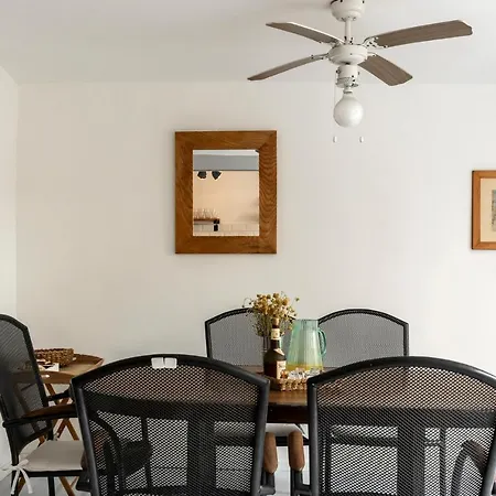 Seaside Apartment Pag Town